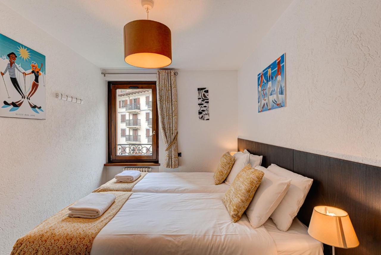 Apartment Cosmiques - Alpes Travel - Central Chamonix - Sleeps 4 Exteriér fotografie