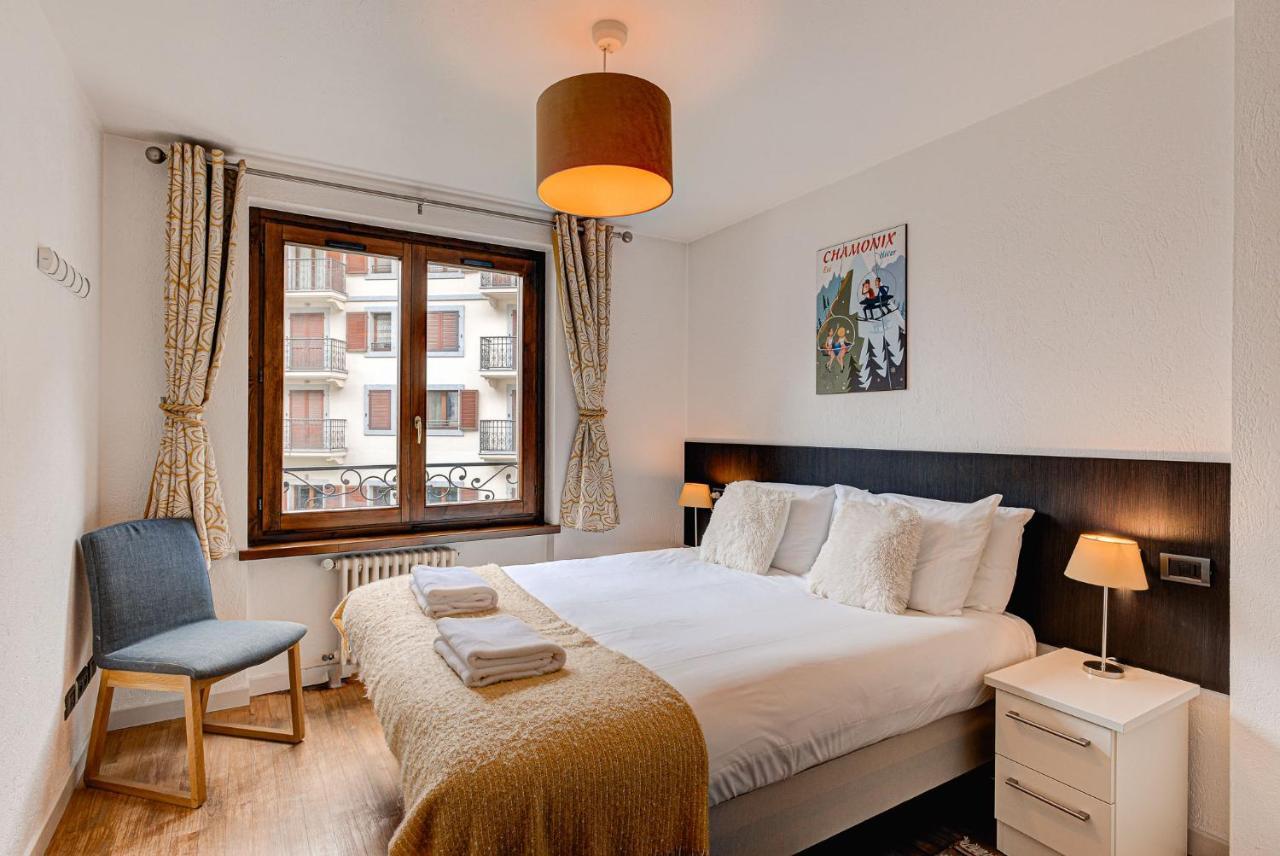 Apartment Cosmiques - Alpes Travel - Central Chamonix - Sleeps 4 Exteriér fotografie