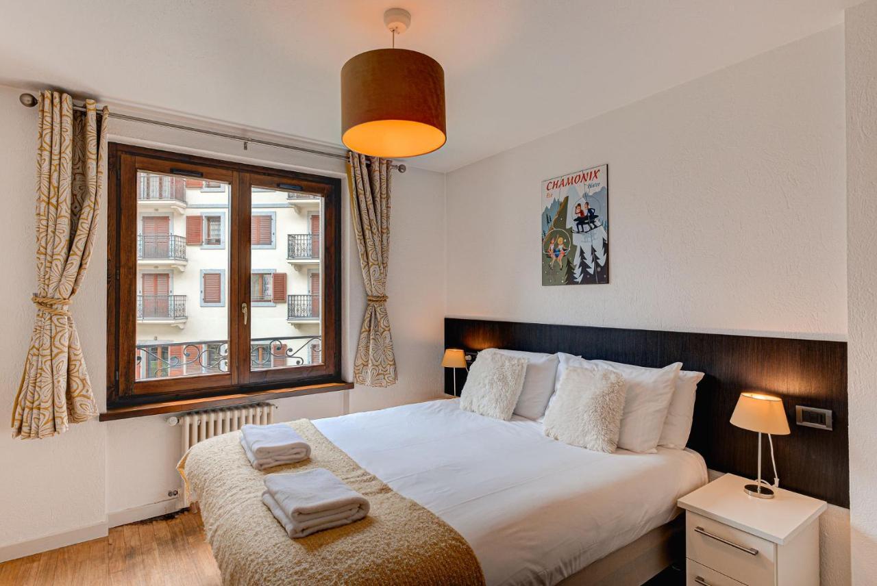 Apartment Cosmiques - Alpes Travel - Central Chamonix - Sleeps 4 Exteriér fotografie