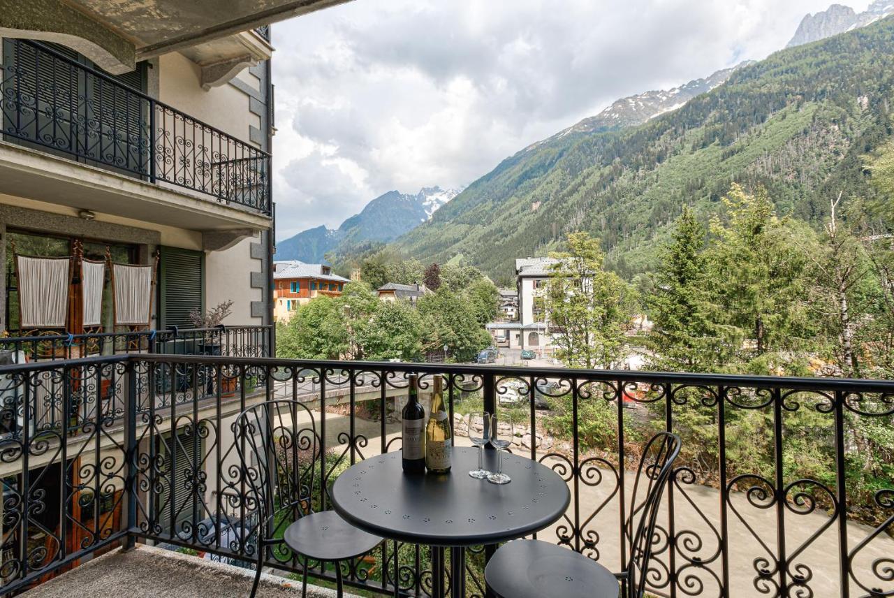 Apartment Cosmiques - Alpes Travel - Central Chamonix - Sleeps 4 Exteriér fotografie