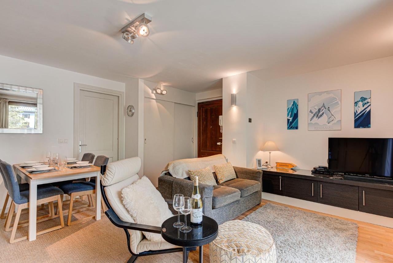 Apartment Cosmiques - Alpes Travel - Central Chamonix - Sleeps 4 Exteriér fotografie